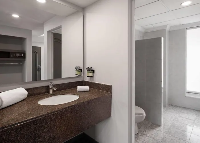 Hotel Mx Congreso Cdmx, Trademark Collection By Wyndham Mexico City